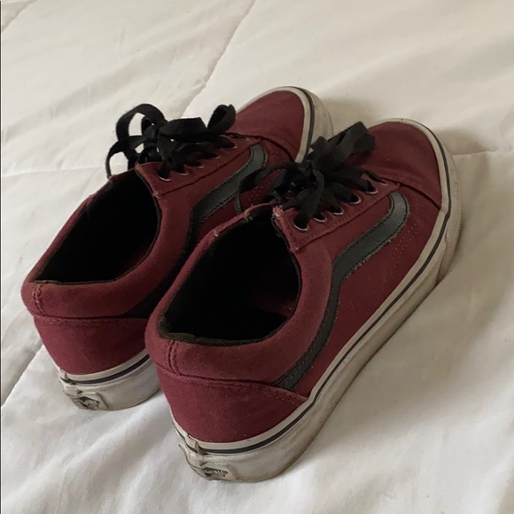 Vans Classic Maroon and Black Size 5 - Picture 2 of 3